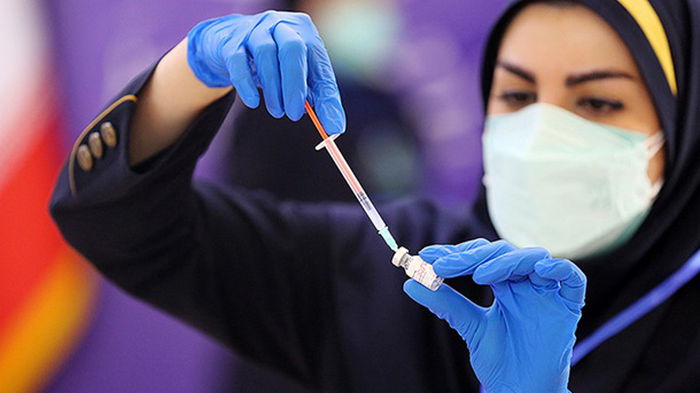 В Иране начали серийное производство собственной COVID-вакцины
