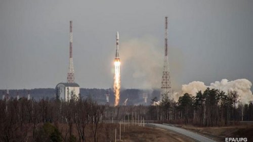 Россия вывела на орбиту 36 спутников OneWeb (видео)
