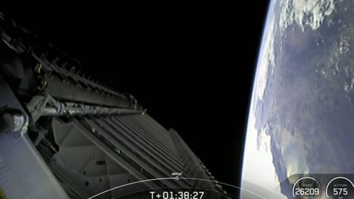SpaceX вывела на орбиту 54 спутника