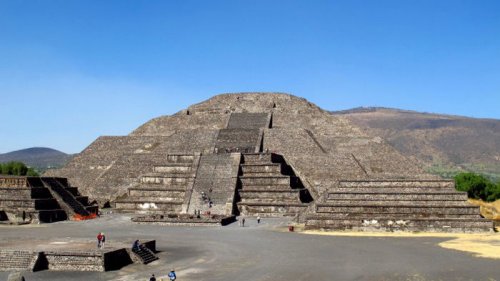 На руинах города ацтеков обнаружили остатки загадочной пирамиды