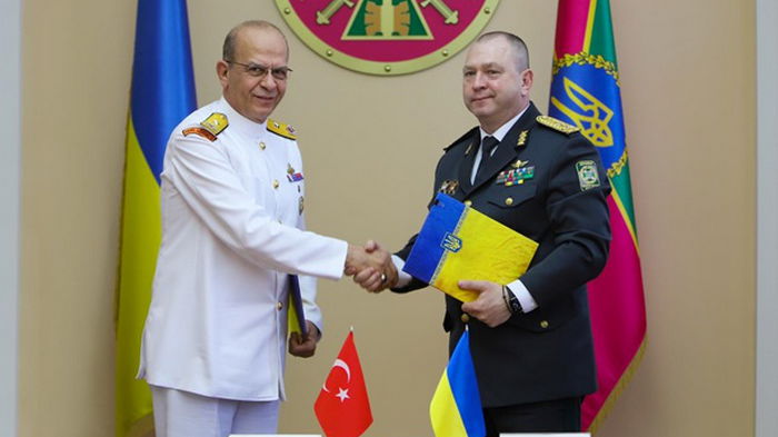 Украина и Турция восстановят дружеские визиты кораблей