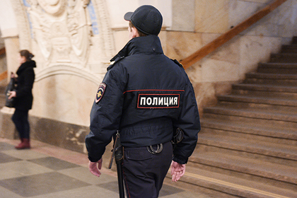 Пассажиры избили полицейского в московском метро