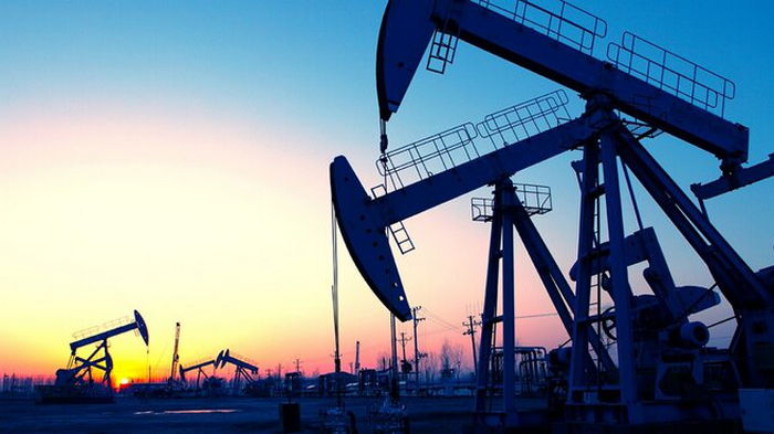 Мировые цены на нефть превысили 75 долларов