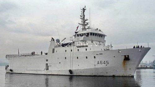 Разведывательный корабль ВМС Франции вошел в Черное море