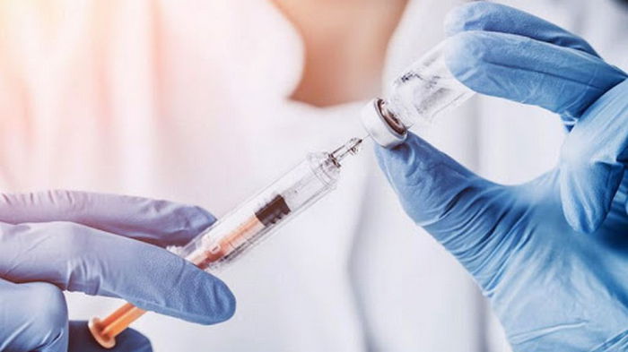 ВОЗ впервые признала, что детей можно вакцинировать от COVID