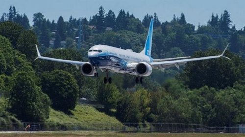 Самолет Boeing 737-10 совершил первый полет (видео)