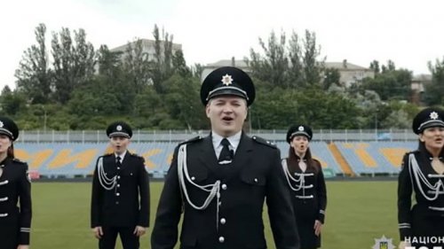 Николаевские полицейские записали клип в поддержку сборной Украины
