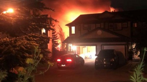 В Канаде при пожаре в частном доме погибли семь человек (фото)