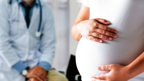 ВОЗ обновила рекомендации по вакцинации от COVID-19 беременных и кормящих матерей