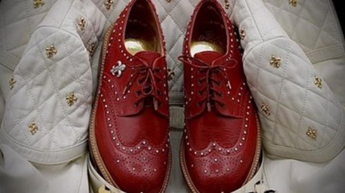 Представлены самые дорогие в мире мужские туфли с бриллиантами (фото)