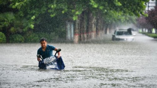 К побережью Китая приближается тайфун Иньфа