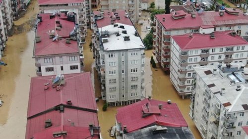 В Турции наводнение после проливных дождей
