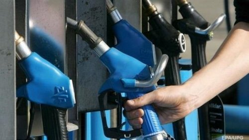 Сети АЗС обязали снизить цены
