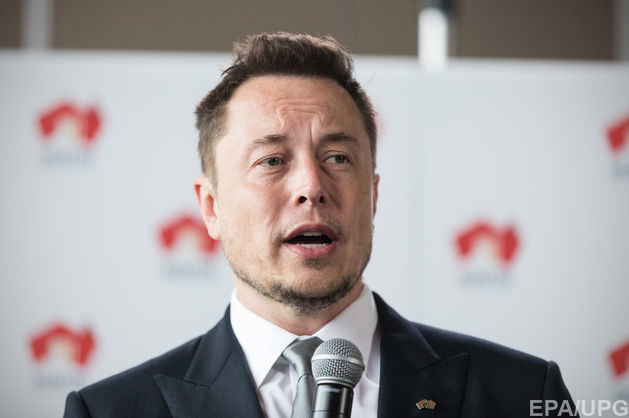 Акционеров компании Tesla просят уволить Илона Маска