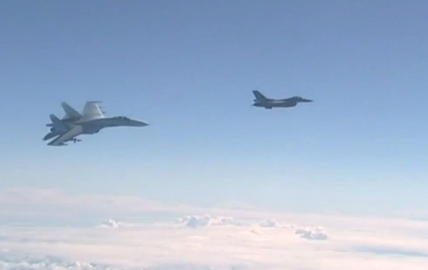 За неделю истребители НАТО сопроводили над Балтикой 6 самолетов РФ