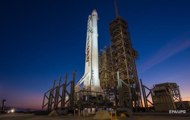 SpaceX запустила Falcon 9 с семью спутниками (видео)