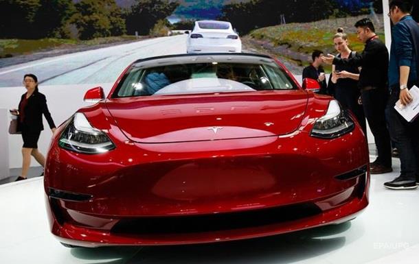 Илон Маск рассказал о «потрясающей» двухмоторной Tesla