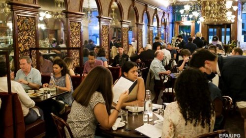 В рестораны и спортзалы Нью-Йорка будут пускать только вакцинированных