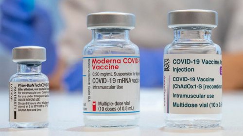 Moderna заявила, что ее вакцина эффективна на 93% через полгода после второй дозы