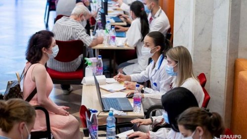 Семейных врачей хотят вознаграждать за вакцинацию пациентов - МОЗ