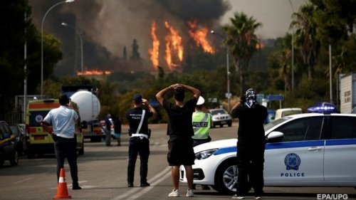 В Греции за несколько дней вспыхнули почти 600 пожаров