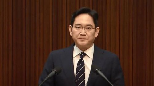 Главу Samsung досрочно освободят из тюрьмы