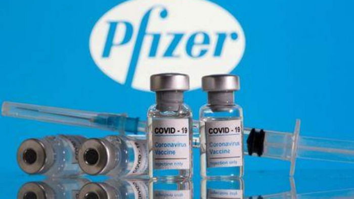 Американский регулятор полностью одобрил вакцину Pfizer/BioNTech