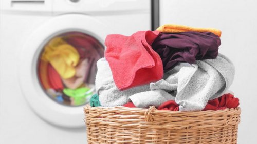 9 вещей, которые категорически нельзя класть в стиральную машину