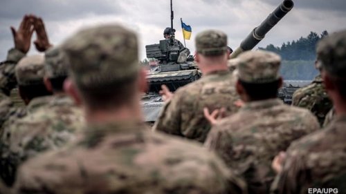 В украинской армии уже ввели 303 стандарта НАТО