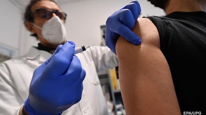 В Украине за день сделали 145 тысяч прививок
