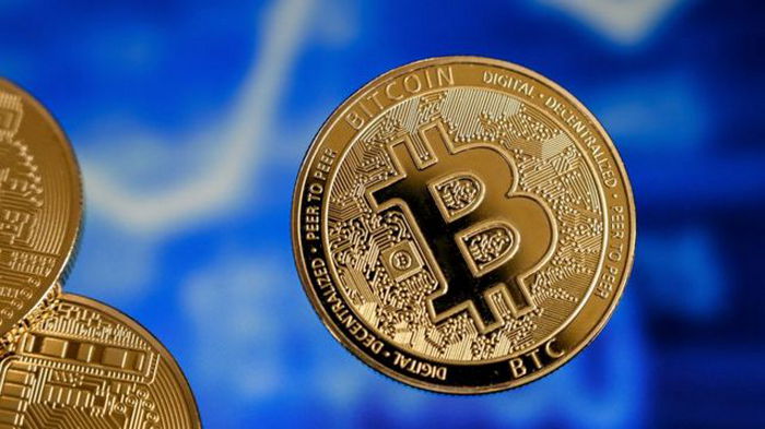 Bitcoin впервые с августа упал ниже $40 000