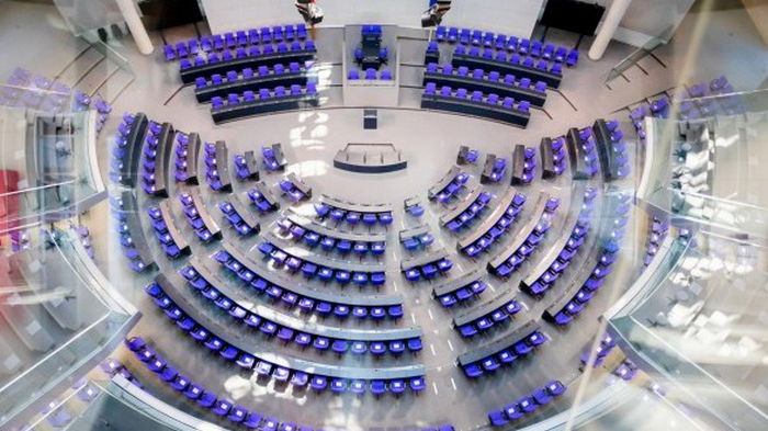 Первое заседание нового Бундестага может пройти 26 октября