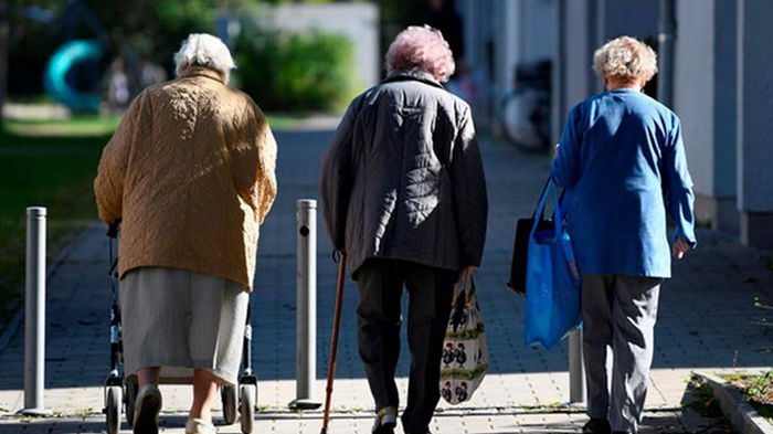 Миллиону пенсионеров добавили 400 гривен доплаты