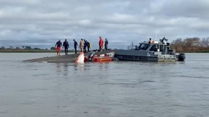 В Бразилии затонула лодка с туристами: шестеро погибших