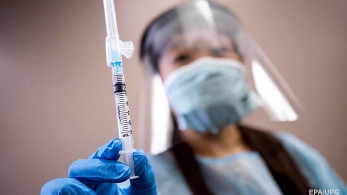 В Украине сделали уже 17 млн прививок от COVID