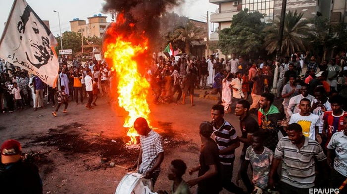 Военный переворот в Судане: число жертв растет