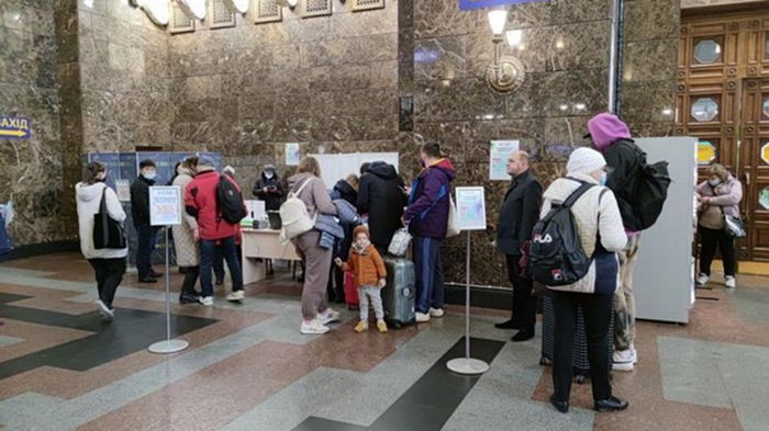 В пунктах прививки на вокзалах вакцинировались более 20 тысяч украинцев