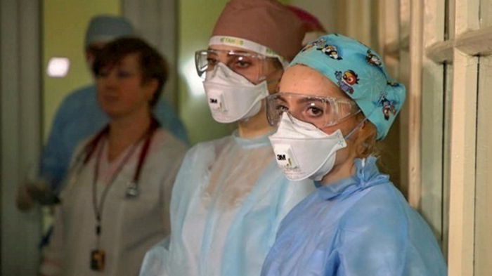 В Украине начали увольнять врачей за подделку COVID-сертификатов