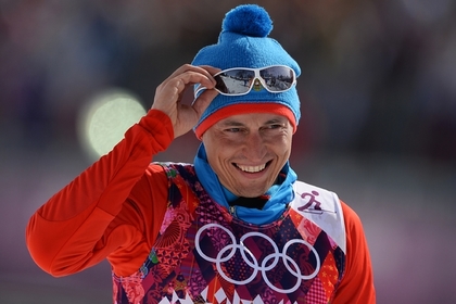 МОК снова попытался лишить российского лыжника золота и разочаровался