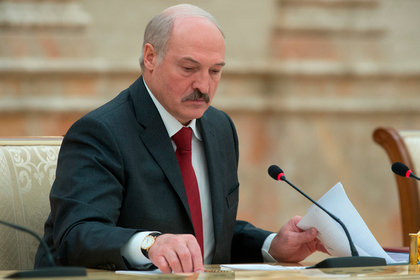 Лукашенко отказался менять внешнюю политику Белоруссии