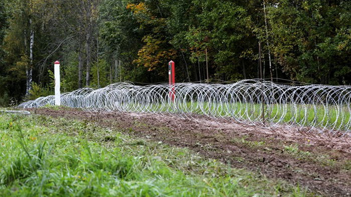 Латвия начала учения на границе с Беларусью