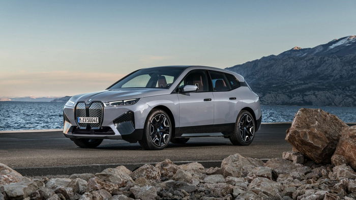 Самый мощный BMW iX M60 дебютирует на выставке CES-2022