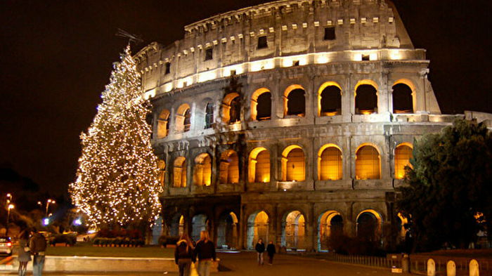 В Италии запретили все массовые новогодние мероприятия