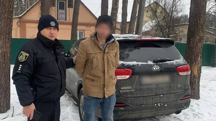 Под Киевом парень угнал авто у девушки после свидания