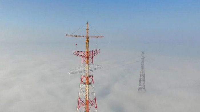 В Китае установили рекорд высоты электроопор