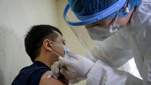 В Украине утроились темпы COVID-вакцинации