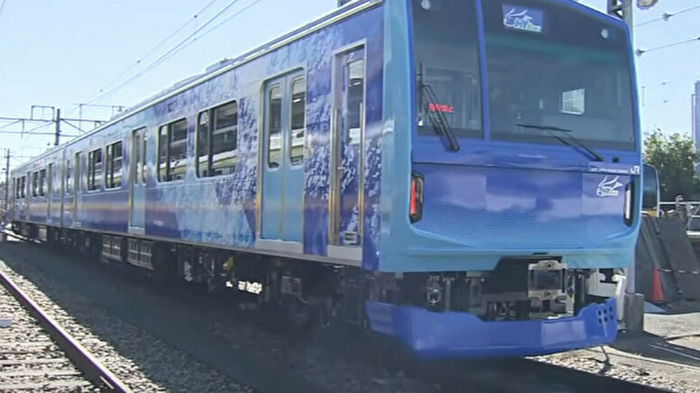 В Японии представили поезд с водородным двигателем (видео)