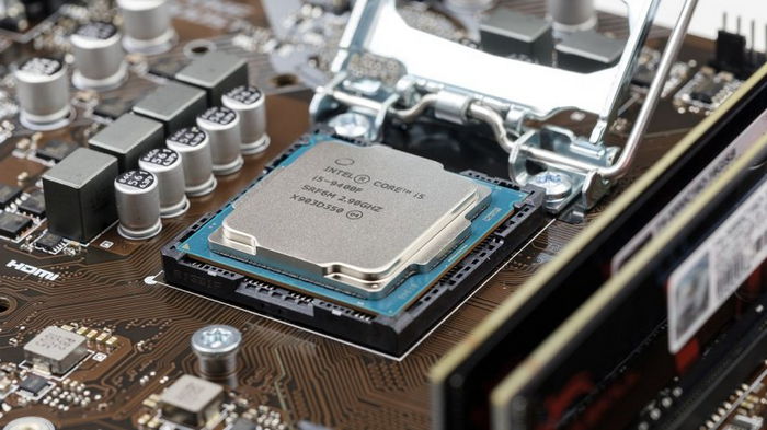 Intel вложит еще $20 млрд в производство микросхем