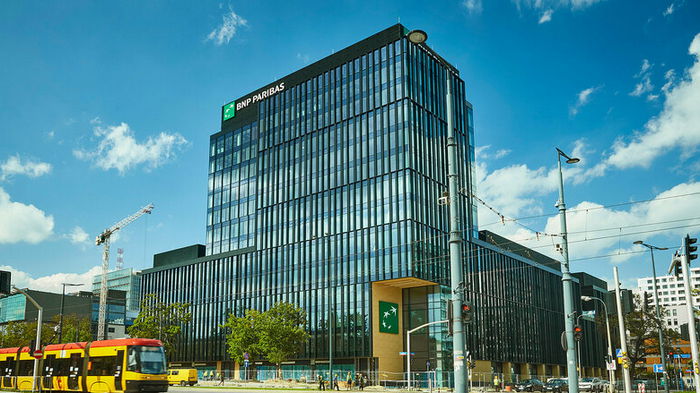 Французская банковская группа BNP Paribas останавливает новый бизнес в РФ