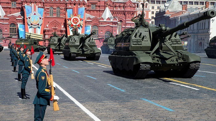 Даже Лукашенко: Кремль решил не приглашать иностранных лидеров на парад